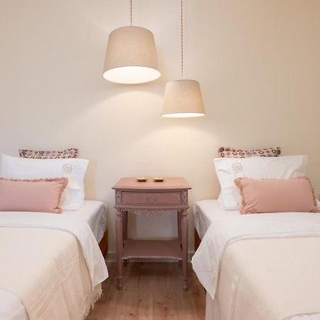 Gaya Avenue Flats - Elegant Contemporary Flats With Balcony Apartment บีลาโนวาเดกายา ภายนอก รูปภาพ