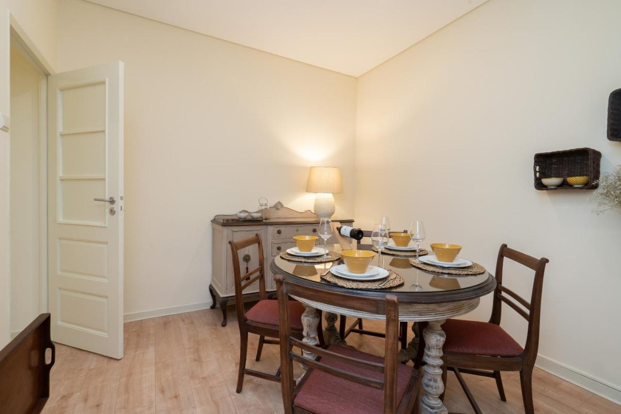 Gaya Avenue Flats - Elegant Contemporary Flats With Balcony Apartment บีลาโนวาเดกายา ภายนอก รูปภาพ