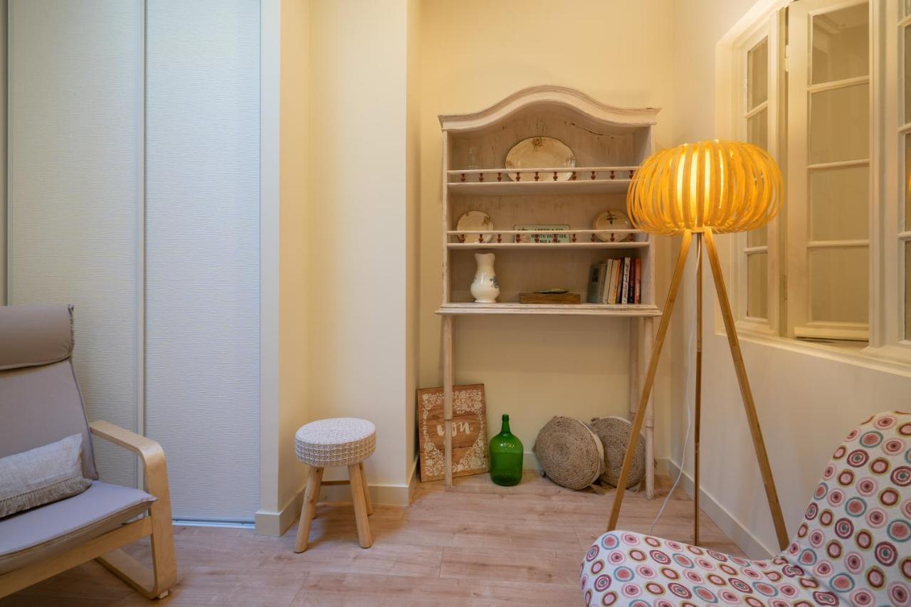 Gaya Avenue Flats - Elegant Contemporary Flats With Balcony Apartment บีลาโนวาเดกายา ภายนอก รูปภาพ